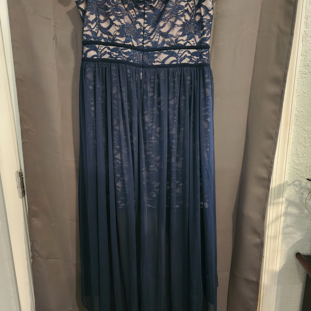 Morgan & Co. Navy and Beige Lace Dress Sz. 18